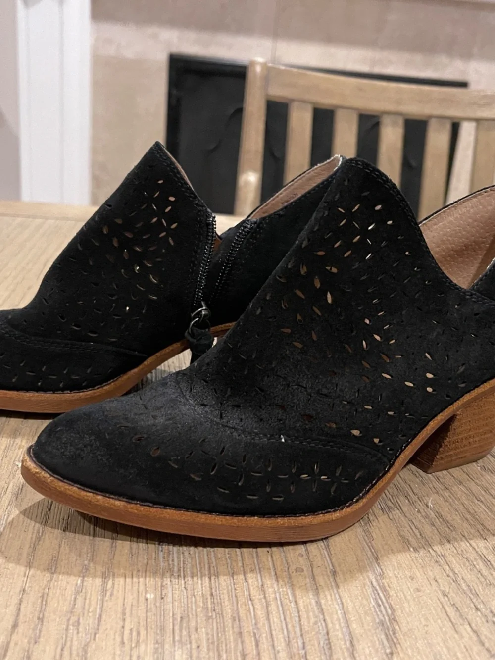 sofft ankle boots genuine suede black women s 7.5